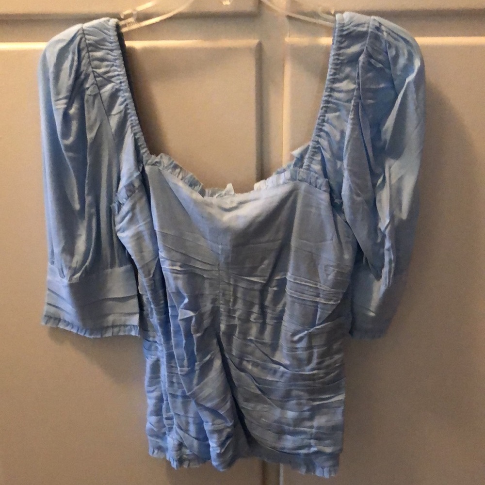 NWOT Rouched 3/4 sleeve top - Picture 2 of 4